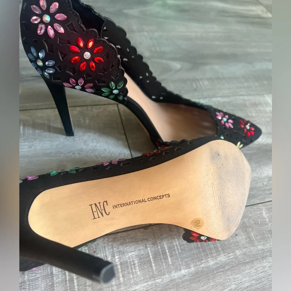INC International Concepts Black Heels with Multicolor Floral Design